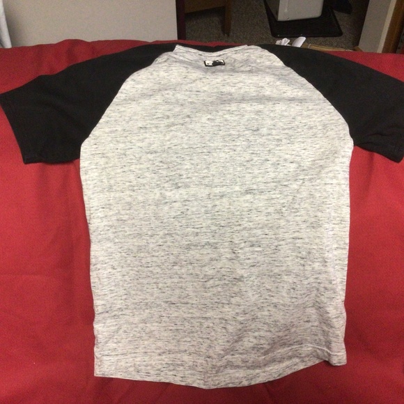 MLB PITTSBURGH Pirates tshirt - Picture 2 of 2